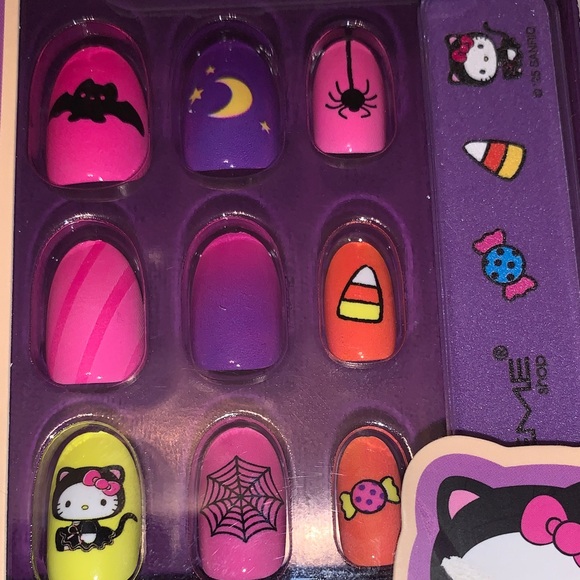 🆕-Hello Kitty Halloween Press-On Nails - Picture 6 of 6